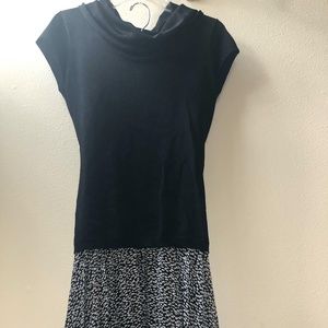 Anne Klein Medium Skirt & Blouse